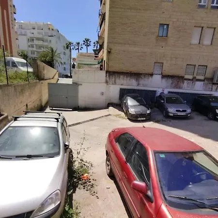 Bonito Piso Recien Reformado Con Zona De Parking *